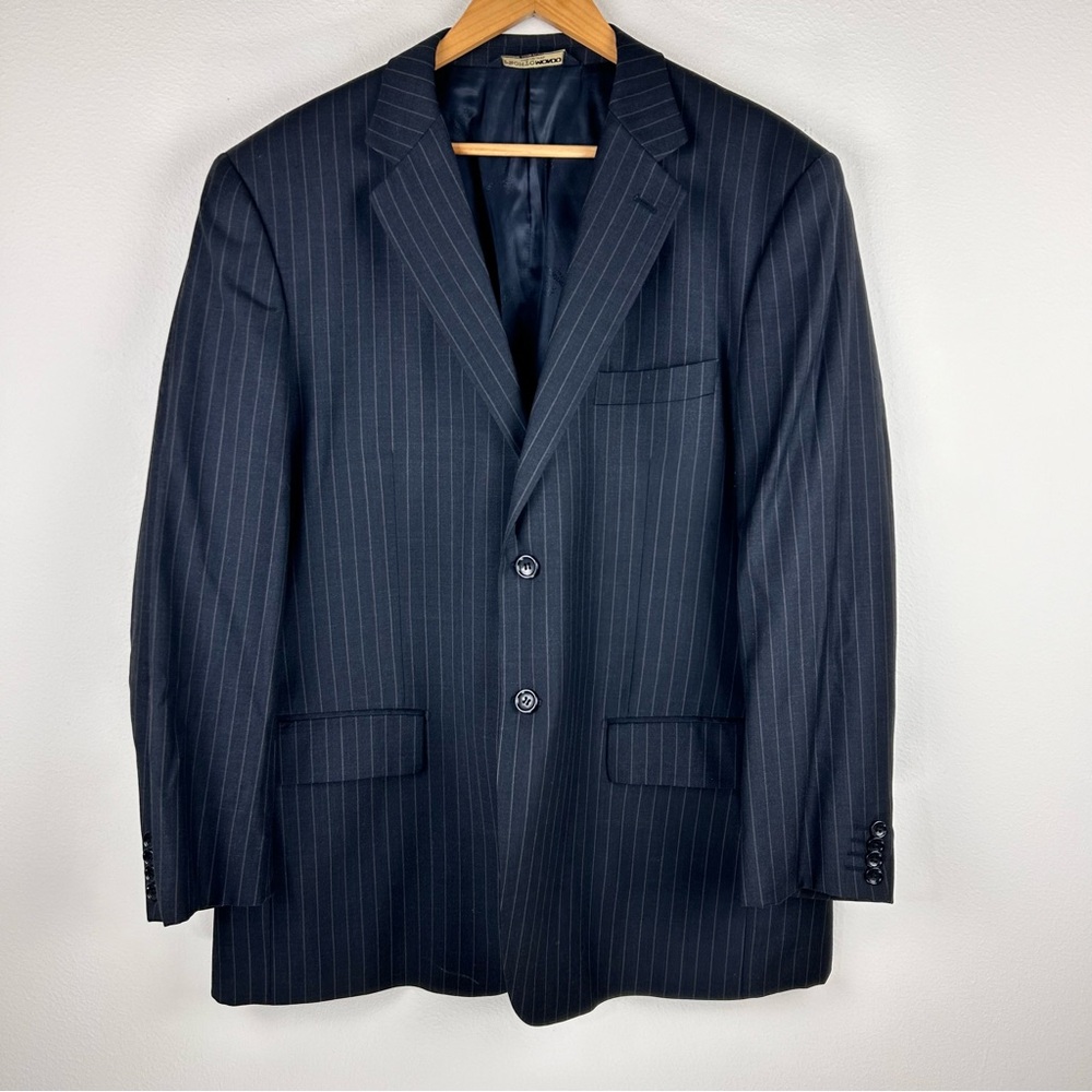 Pronto Mondo Italia Men’s Super 140s Pinstripe Wool Blazer. Size 44R.